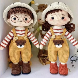 Pendant Couple Crochet Doll 1