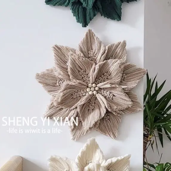 Hand-Woven Feather Leaf Circular Tapestry Wall Decoration 2 WhatsApp Image 2025-11-12 at 1.49.08 PM